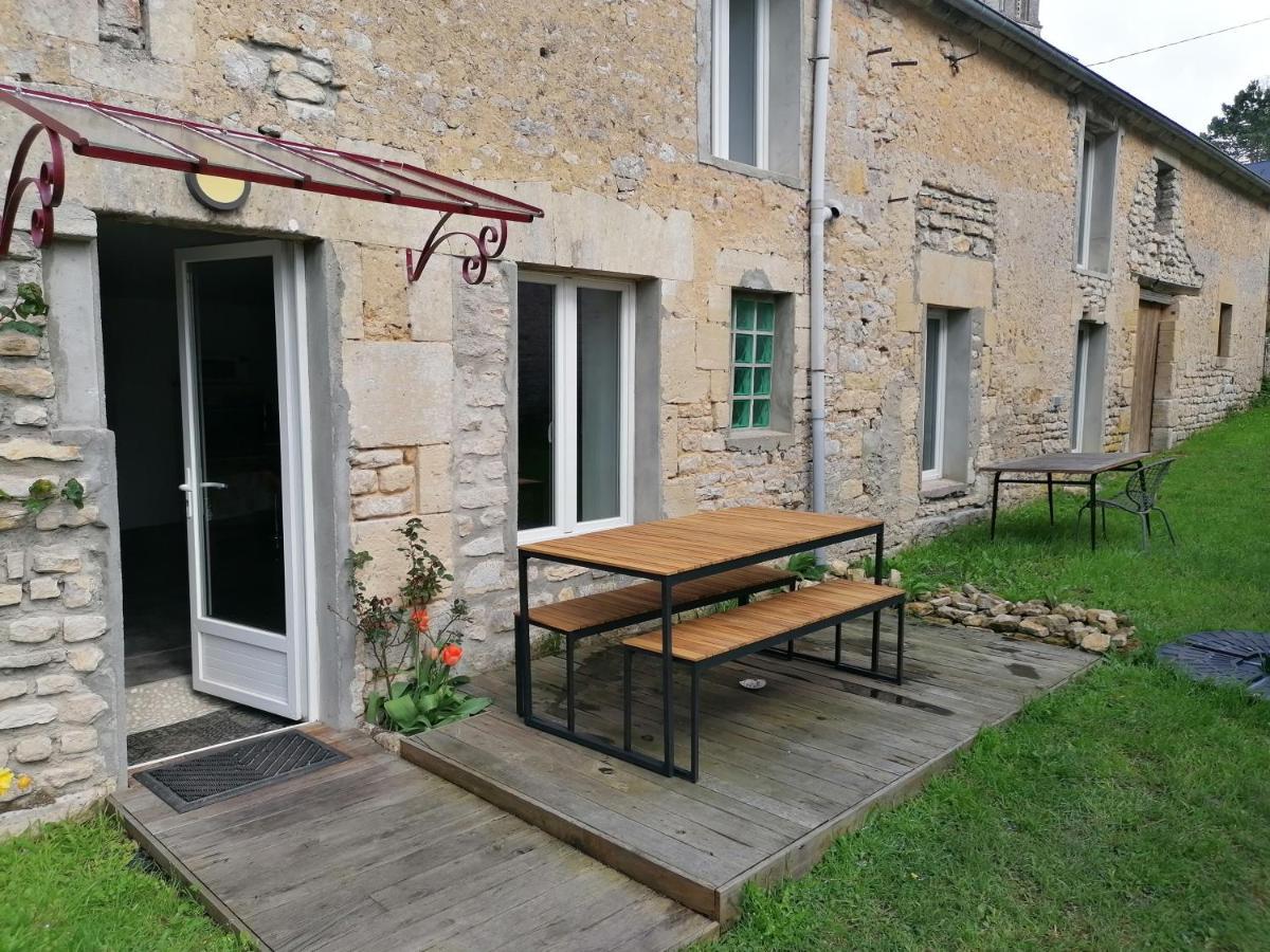 Maison Renovee En Pierres Sejour Spacieux Avec Jardin Et Terrasse Amenagee Pres Omaha Beach & Bayeux A 5Mn De La Mer Tous Commerces Commes 외부 사진